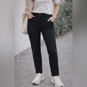 Lululemon black slim pants size 4 high rise stretch athletic work pants